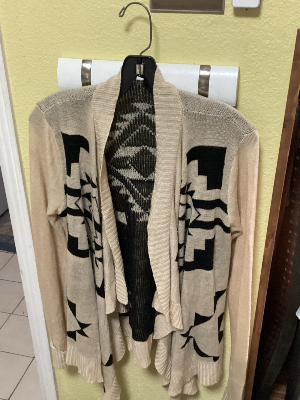 GBG Los Angeles Beige and Black Aztec Drape Cardigan